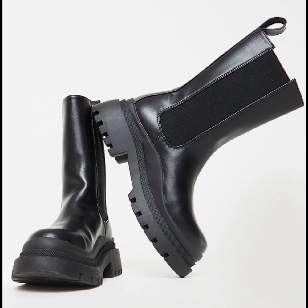 PrettyLittleThing Black PU Chelsea Ankle Boots